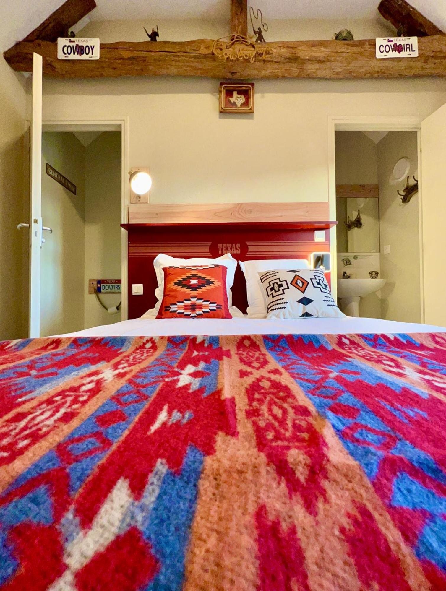 Hotel Le Ranch Brûlon المظهر الخارجي الصورة
