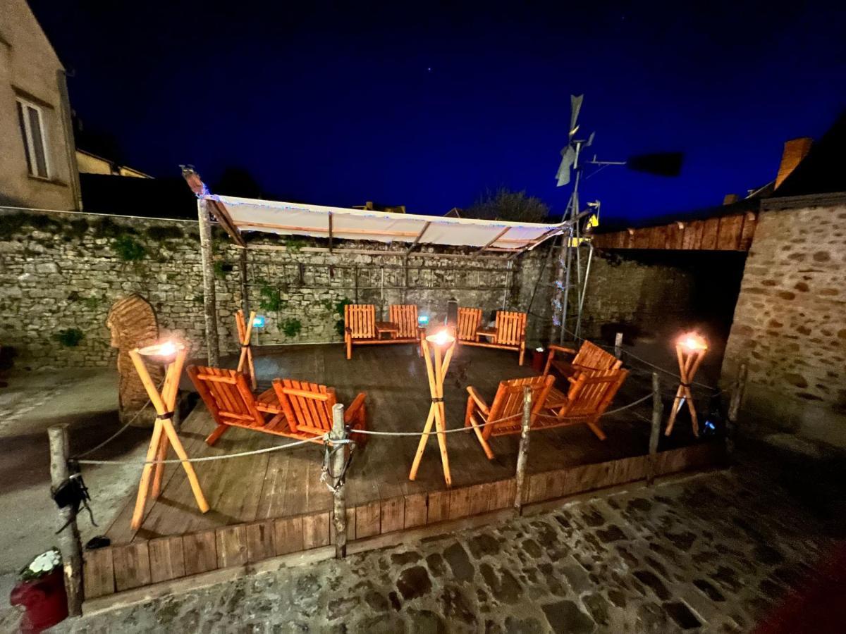 Hotel Le Ranch Brûlon المظهر الخارجي الصورة