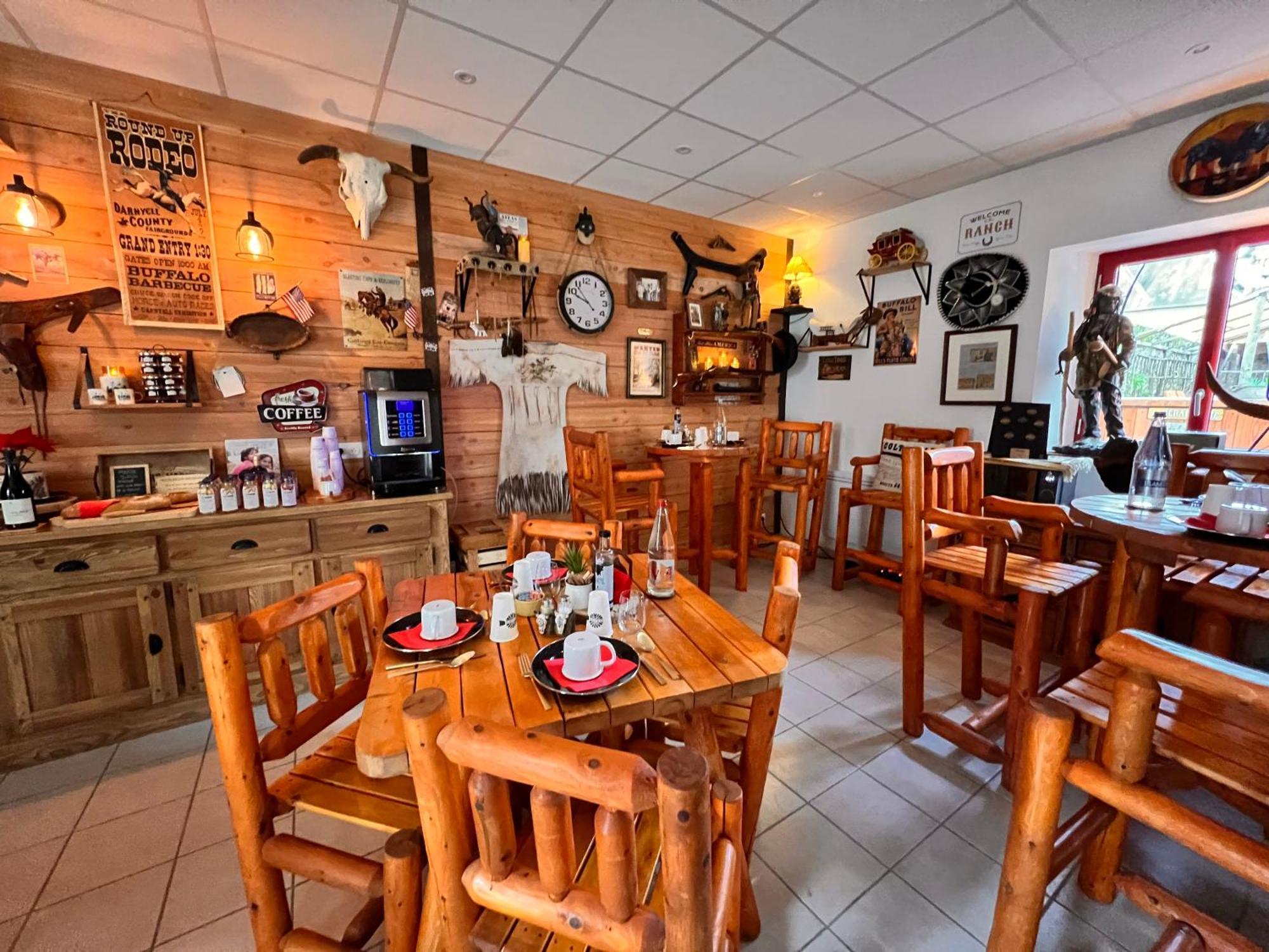 Hotel Le Ranch Brûlon المظهر الخارجي الصورة