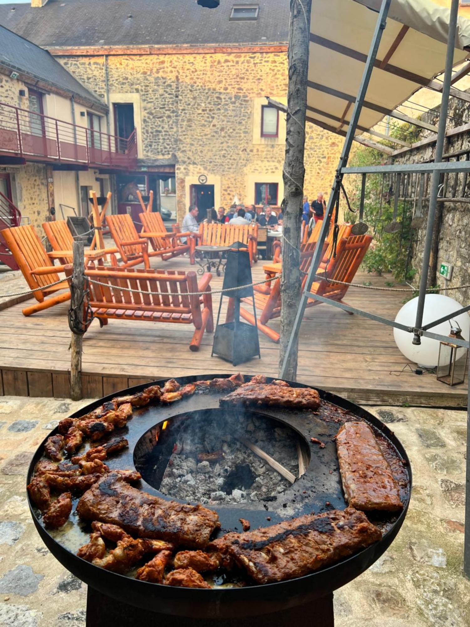Hotel Le Ranch Brûlon المظهر الخارجي الصورة