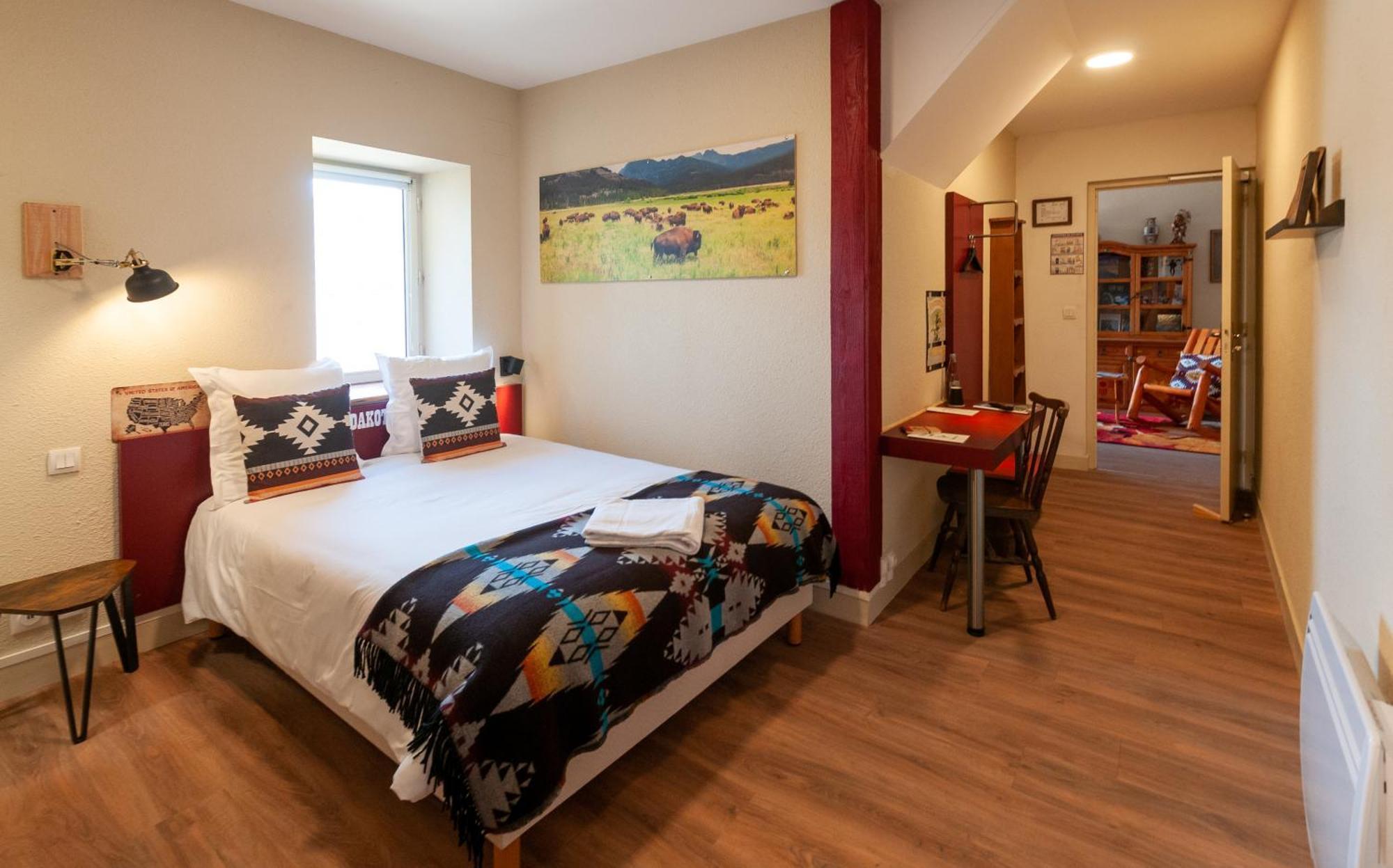 Hotel Le Ranch Brûlon المظهر الخارجي الصورة
